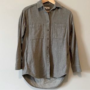 Madewell flannel top with pockets.
